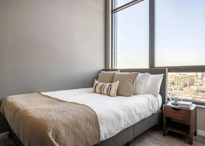 W Loop 1br W Pool Gym Nr Restaurant Row Chi-274 * Chicago
